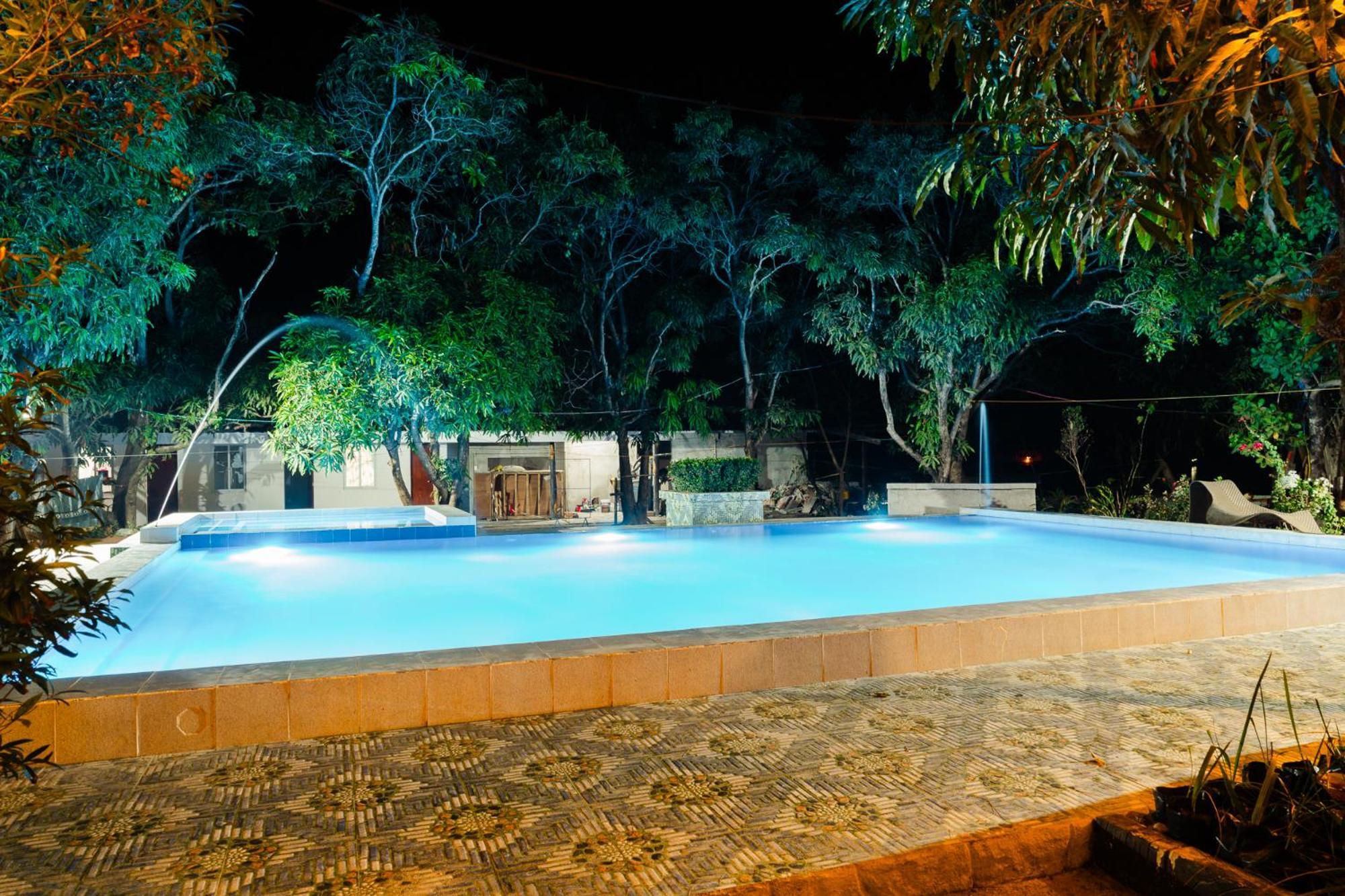 Q Beach Resort Cabangan Exterior foto