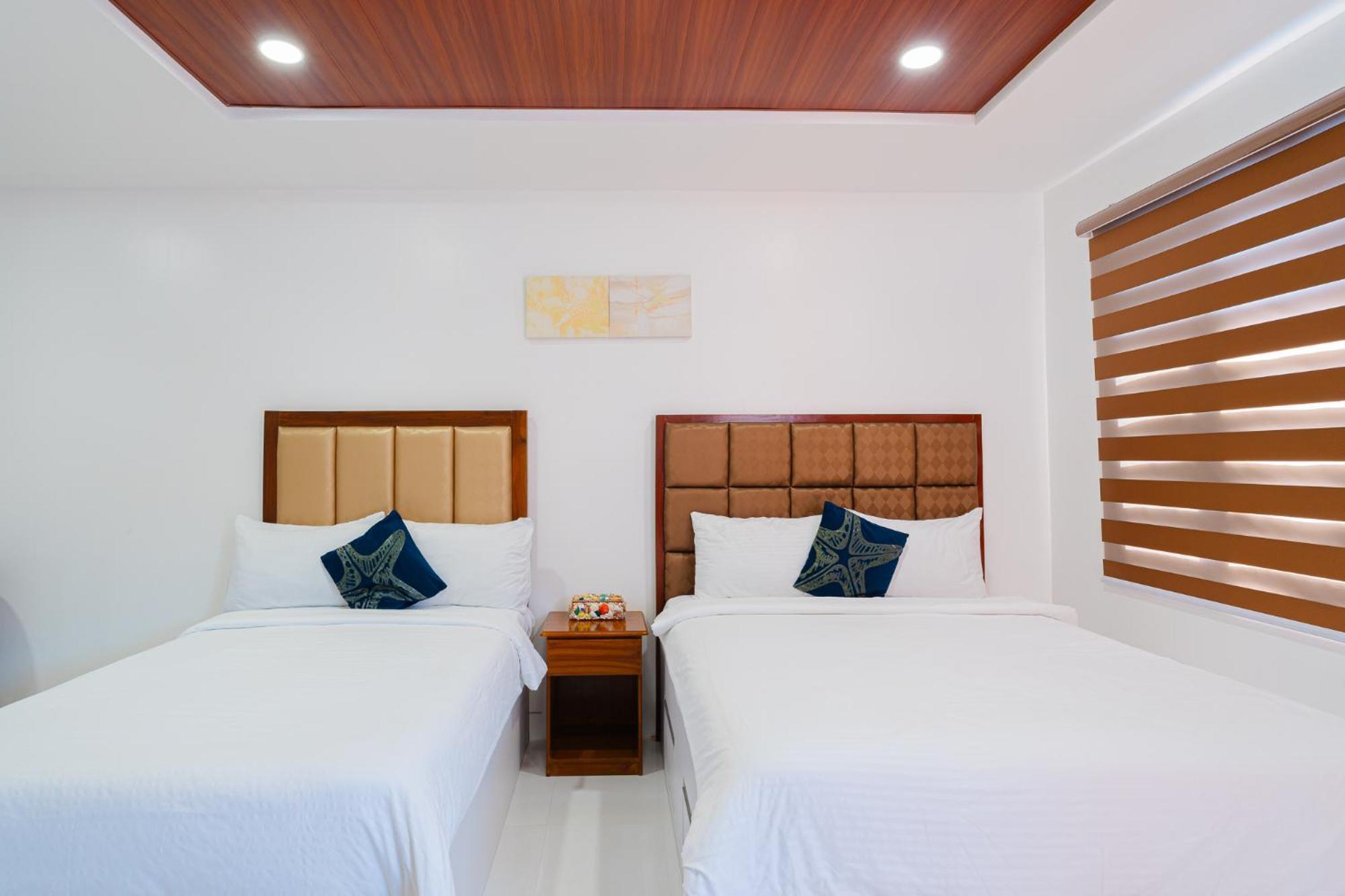 Q Beach Resort Cabangan Exterior foto